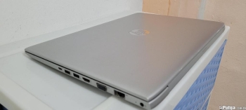Laptop hp g5 17 pulg core i7 8va gen ram 16gb disco 128gb y 500gb  ful