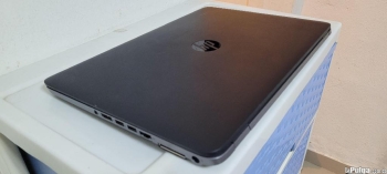 Laptop hp 17 pulg core i5 ram 8gb disco 512gb ssd teclado luminico