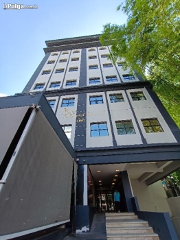 Alquilo local de oficinas en torre  biltmore de piantini 3 espacios