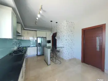 Drisfruta tu nueva vida en penthouse amueblado en venta