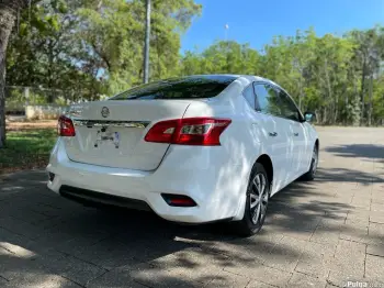 Nissan sentra s 2019  clean