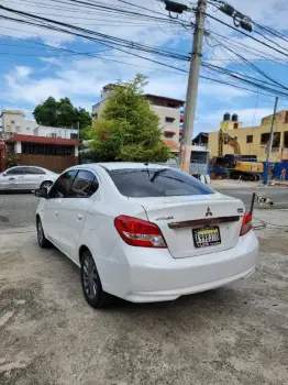 Mitsubishi mirage g4 2018