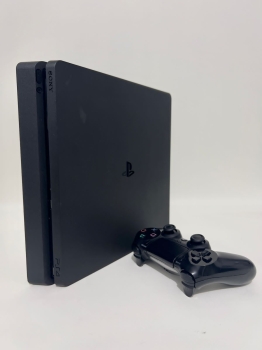 Play station 4 slim