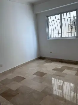 Apartamento en alquiler ubicado en la ciudad real. distrito