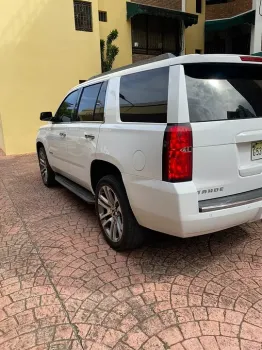 Oportunidad chevrolet tahoe 2015 4x4 blanca interior negro