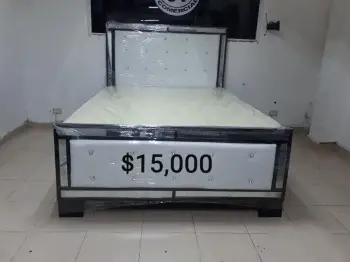 Cama tapizada con colchon