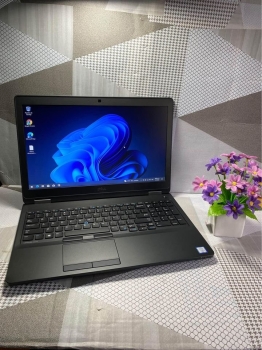 Laptop dell i3-8gb-256ssd