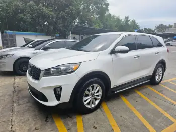 Kia  2019 gasolina