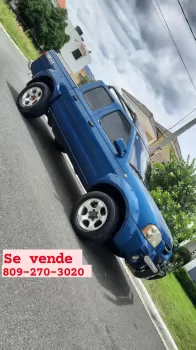 Nissan frontier  en monseñor nouel