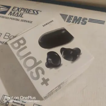 Samsung galaxy buds. buds plus. original. buds 2