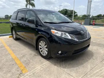 Toyota sienna xle premiun 2018 en hato mayor