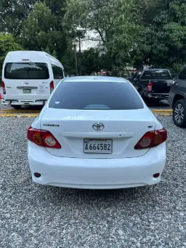 Se vente carro toyota corrolla le 2009 única dueña