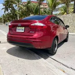 Ford fiesta se 2015 en santo domingo oeste