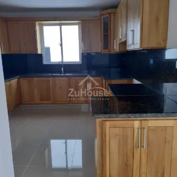 Casa nueva con terraza en venta en la zona sur de santiago w