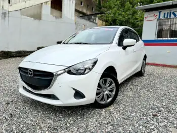 Mazda demio 2016