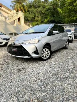 Toyota vitz 2018