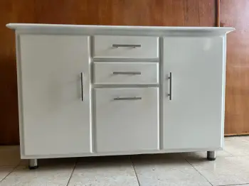 Credenza en color blanco