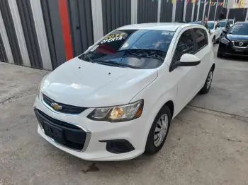 Chevrolet sonic ls año 2017 595000 neg.