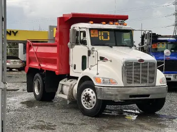 Peterbilt 2010 volteo