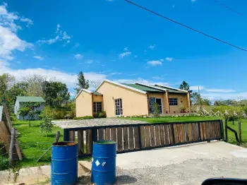 Preciosa casa en venta en jarabacoa