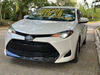 Toyota camry le 2019 en duarte