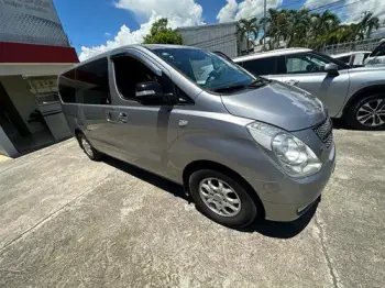 Hyundai starex 2011 en duarte