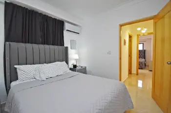 Apartamento de dos habitaciones a estrenar urb. tropical