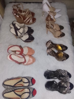 A precio de remate grupo de zapatos importados de mujer