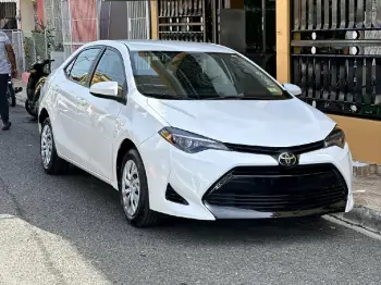 Se vende en oferta! toyota corolla le 2019  clean recién im