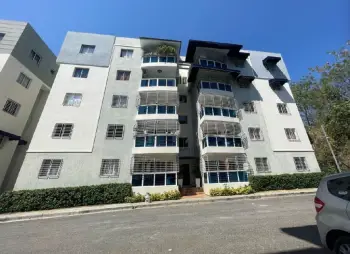 Apartamento en alquiler de 3 habitaciones en santo domingo n