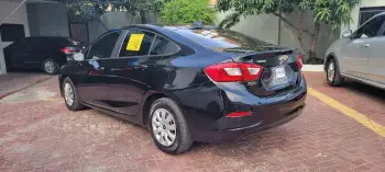 Chevrolet cruze ls 2018