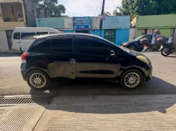 Toyota vitz 2011  en santo domingo norte