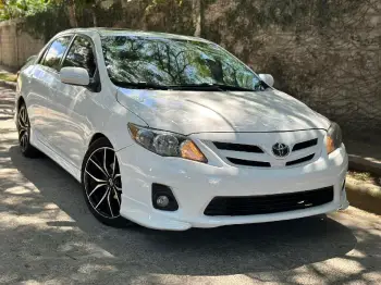 Toyota corolla s 2011 en duarte