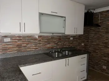 Remax metropolitana. alquila apartamento   en naco