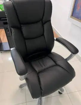 Sillón ejecutivo negro