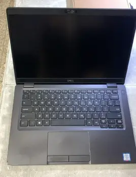 Dell latitude 5300 i7 8th con 16 gb de ram 256 ssd m.2