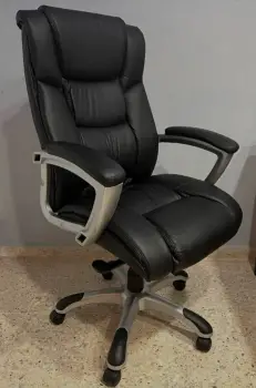 Sillón ejecutivo negro reclínable