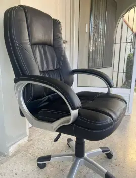 Sillón ejecutivo negro