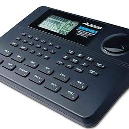 Alesis sr-16