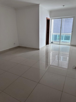 Apartamento ubicado en el sector de evaristo morales distri