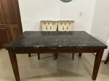 Mesa marmol usada