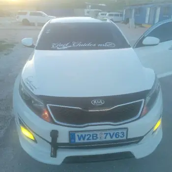 Kia k5 2015 gas en santo domingo este