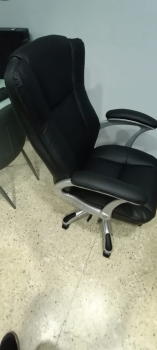 Sillón ejecutivo negro