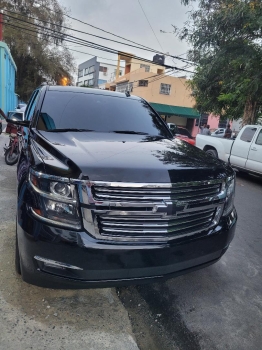 Chevrolet tahoe premier 2017 negra asientos capitÁn