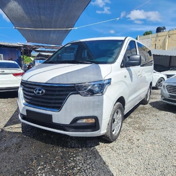 Hyundai grand starex 2018