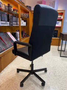 Sillón ejecutivo negro reclínable