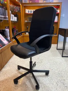 Sillón ejecutivo negro