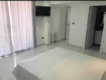 Zona universitaria rento penthouse amueblado 2 dormitorios