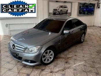 Mercedes benz 2013 c200 de 4 cilindros excelentes condicione