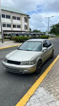 Honda civic domani 2001 gasolina en la romana